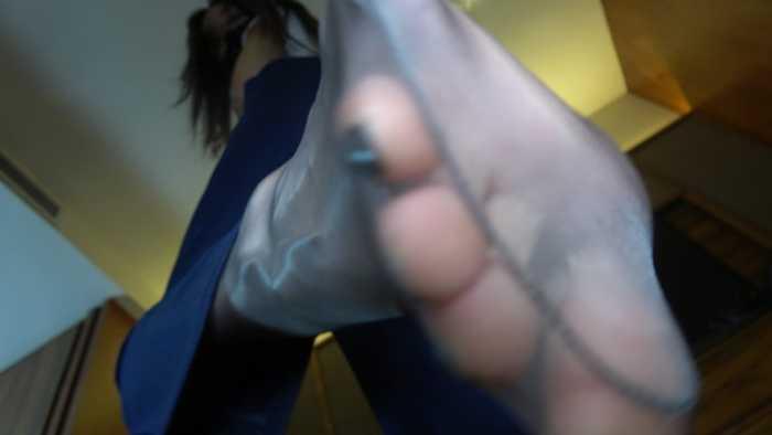 【爱秀套图】【苒溪S】第一视角羞辱全家都是奴,榨金,开发全家马桶 YC-250201-8