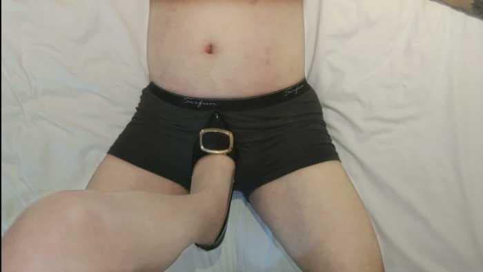 【爱秀套图】春节档:捆绑束缚奴隶四肢,任由小鱼女神在床上高跟蹦迪,无视脚下生灵 YC-250203-2