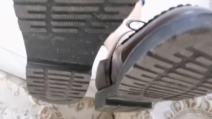 【爱秀套图】娇娇足控POV定制 第一视角舔娇娇脏鞋底闻舔肉丝臭脚 脚插嘴深喉调教 YC-221128-2