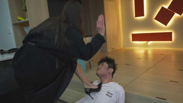 【爱秀套图】鱼七和小野耳光封顶专场 各种姿势体位 各种花样大耳光 YC-250402-2