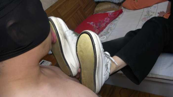 【爱秀套图】【小文S】舔精神小妹脏鞋 YC-250405-5