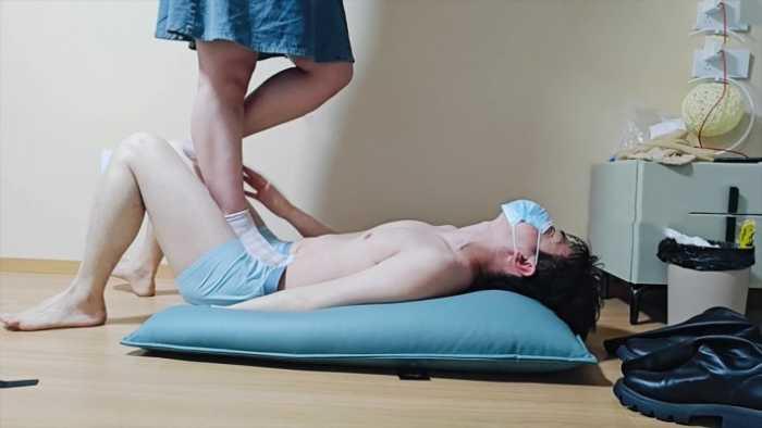 【爱秀套图】【啦啦啦】新重量级女s暴力踩踏 ACYC-3201