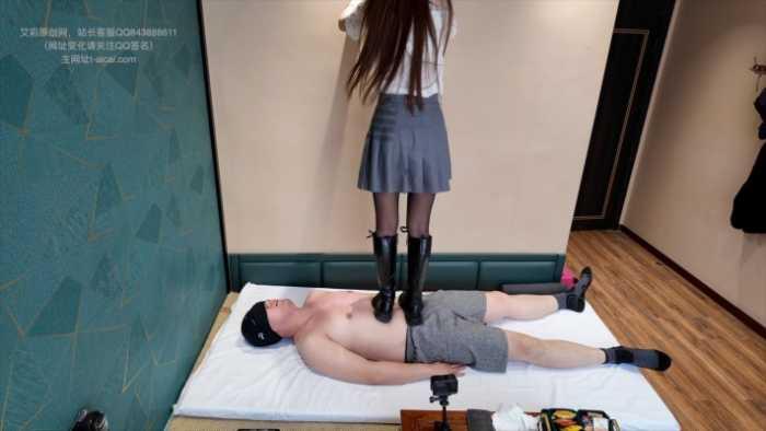 【爱秀套图】柒柒小主长筒靴子踩踏+第一视角 YC-250501-3