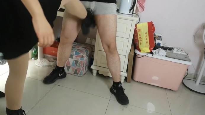 【爱秀套图】【全程语言】新人琪琪与露露的踢裆比赛 SJ-64