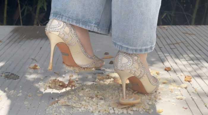 【爱秀套图】【大美】15cm银色细高跟鞋踩零食大礼包 YC-250509-4