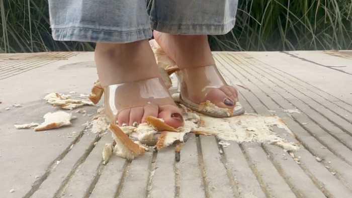 【爱秀套图】【大美】透视高跟凉鞋内/外/裸足踩厚切吐司面包 YC-250606-2