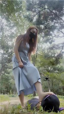 魔鬼天使户外虐跟踪狂-坐脸窒息/碾压踩/骑马双视角版bf42909 网友原创 第3张- 魔鬼天使户外虐跟踪狂-坐脸窒息/碾压踩/骑马双视角版bf42909 网友原创 第3张