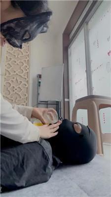 若熙清理脏高跟鞋/耳光/掐乳/臭脚捂脸/喂口水/灌圣水 bf42913 网友原创 第19张- 若熙清理脏高跟鞋/耳光/掐乳/臭脚捂脸/喂口水/灌圣水 bf42913 网友原创 第19张