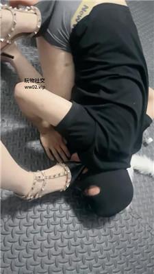 甜心教主跪舔铆钉高跟/呼吸控制/坐脸窒息 bf45784