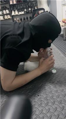 甜心教主跪舔铆钉高跟/呼吸控制/坐脸窒息 bf45784