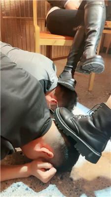 语阳餐厅包房公开处刑双奴 bf45787