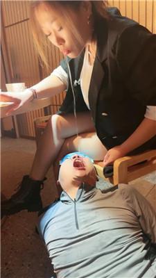 语阳餐厅包房公开处刑双奴 bf45787