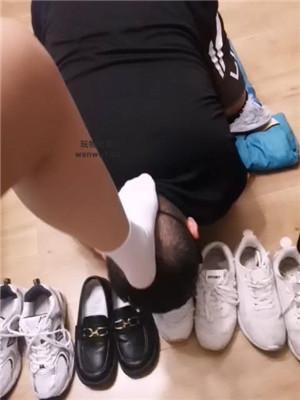 上海汤圆多双脏鞋-训化人体擦鞋器双视角版 bf43582