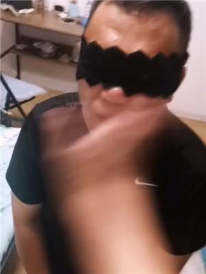 上海汤圆多双脏鞋-训化人体擦鞋器双视角版 bf43582