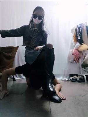 九儿骑马转胯/抽耳光/长靴黑丝踩虐/赏赐圣水 bf43599