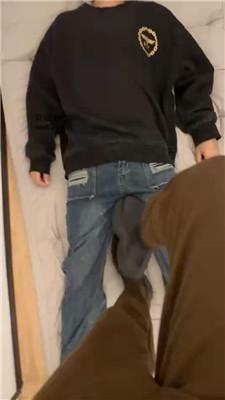 濛s全体重踩踏/舔闻白袜完整版 JS241023-10