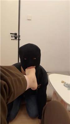 濛s全体重踩踏/舔闻白袜完整版 JS241023-10