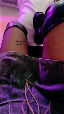 梦中的女王跪舔长靴/踢裆/全体重踩踏 JS241023-21