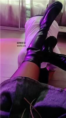 梦中的女王跪舔长靴/踢裆/全体重踩踏 JS241023-21