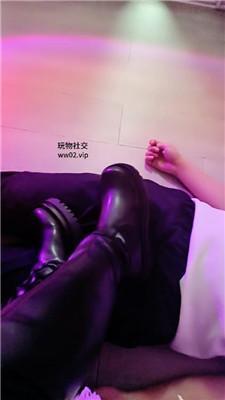 梦中的女王跪舔长靴/踢裆/全体重踩踏 JS241023-21