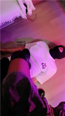 梦中的女王跪舔长靴/踢裆/全体重踩踏 JS241023-21