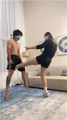 雪菲小白鞋白袜连环踢裆/踩踏 bf46144