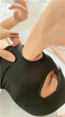 艾黎跪舔裸足白棉袜/踩踏/喝圣水 JS241023-17