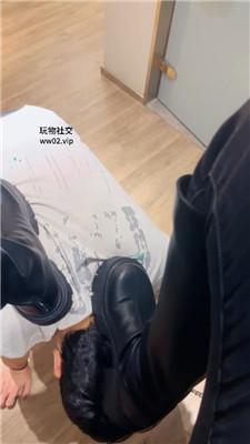 诗诗骑马转胯/鞭打/长靴踩虐/鞋跟插嘴 JS241103-18