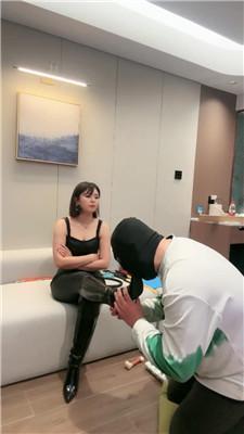 冷兮小主长靴美腿虐-口水喂食/耳光舔脏鞋/骑狗背 JS241103-14