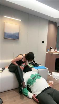 冷兮小主长靴美腿虐-口水喂食/耳光舔脏鞋/骑狗背 JS241103-14