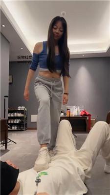 狗哥踢裆抽耳光/手捂窒息/踩踏/喂口水/棉袜脚辱 bf46554