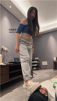 狗哥踢裆抽耳光/手捂窒息/踩踏/喂口水/棉袜脚辱 bf46554