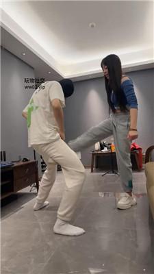 狗哥踢裆抽耳光/手捂窒息/踩踏/喂口水/棉袜脚辱 bf46554