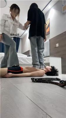 戚戚双S-全体重踩踏/抽耳光/碾压乳头/滴蜡 bf46504