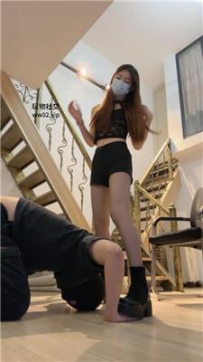 UU短靴踩虐踢踹/抽耳光/滴蜡/藤条鞭打 bf46502