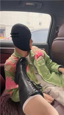 狗哥开发素人-揪耳朵耳光/舔长靴/手捂窒息 JS241102-3