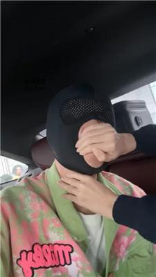 狗哥开发素人-揪耳朵耳光/舔长靴/手捂窒息 JS241102-3