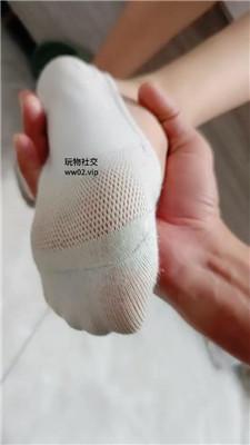 沈阳小苹果素人小姐姐的船袜玉足虐 JS241028-22