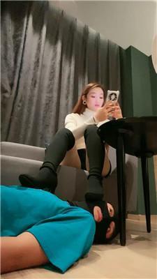 魅儿脚垫的奖励-圣水泡饭喂食 bf46305