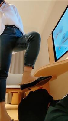 妮蔻骑马掐乳/吃袜子/铆钉肉丝蹂躏 bf46308