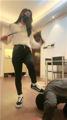 绯闻王妃板鞋白袜气味羞辱/鞭打耳光狠抽/高跟踩 JS241028-14