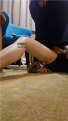 上头姐妹团鞭打/裸足恋足舔 JS241028-15