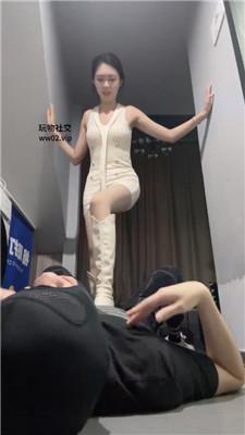 狗哥开发长靴素人小姐姐玩sm bf46263