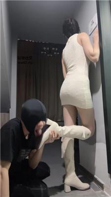 狗哥开发长靴素人小姐姐玩sm bf46263