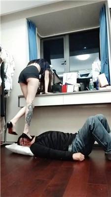 莫妮卡纹身小主-高跟全体重踩踏双视角版 bf46260