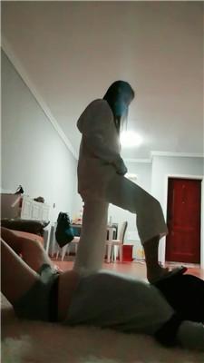 盈盈女S臭脚捂脸/全体重踩踏 bf46264