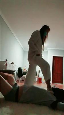 盈盈女S臭脚捂脸/全体重踩踏 bf46264