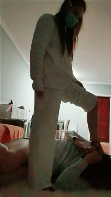 盈盈女S臭脚捂脸/全体重踩踏 bf46264