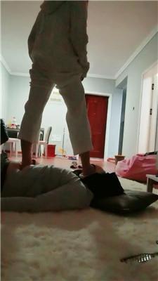 盈盈女S臭脚捂脸/全体重踩踏 bf46264