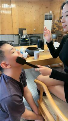 沅芷大人浓痰烟灰封眼吐狗嘴 bf46255